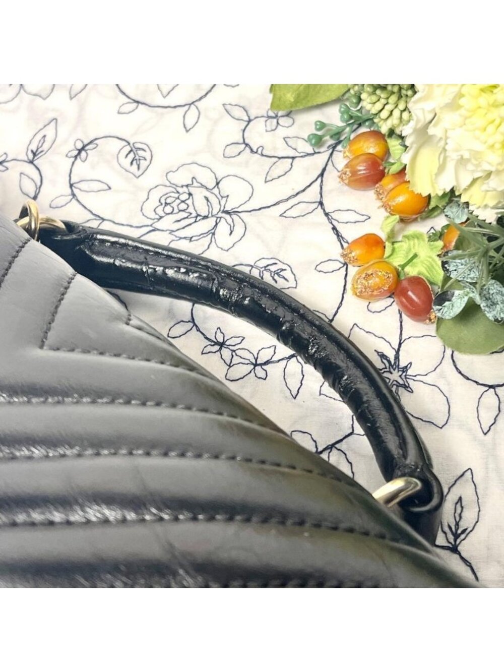 Chanel 2-Way Chevron Chain Shoulder Bag - Picture 15 of 15